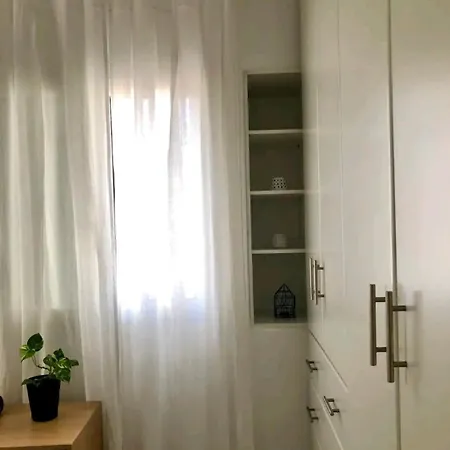 Apartament Gisnnis And Alma Nausa